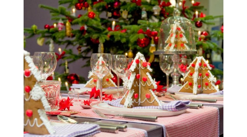 Πόσα βήματα χρειάζονται για να «κάψουμε» τα γιορτινά φαγητά και ποτά