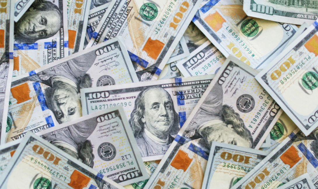 Ευρώ: Υποχωρεί 0,33% έναντι του δολαρίου, στο 1,1682