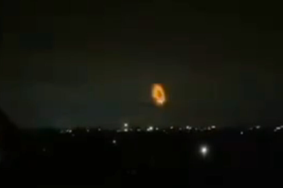 Πυρκαγιά σε ρωσικό διυλιστήριο έπειτα από πτώση συντριμμιών ουκρανικού drone