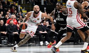 Euroleague: Χριστουγεννιάτικη νίκη… θρίλερ του Ολυμπιακού στη Μπολόνια