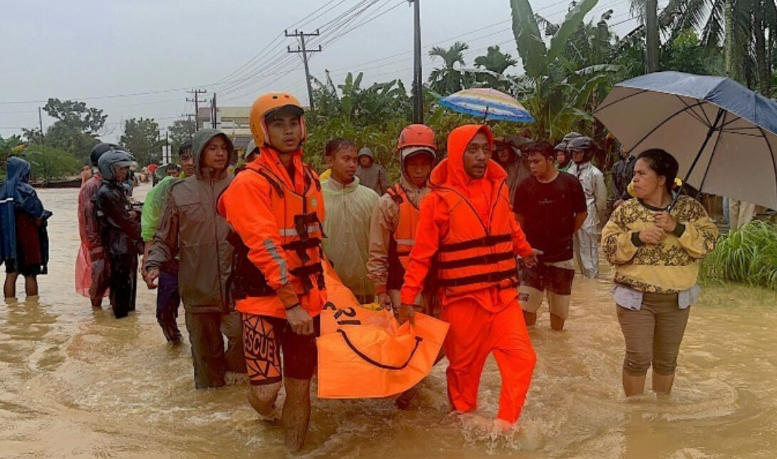 Ινδονησία καταστροφές