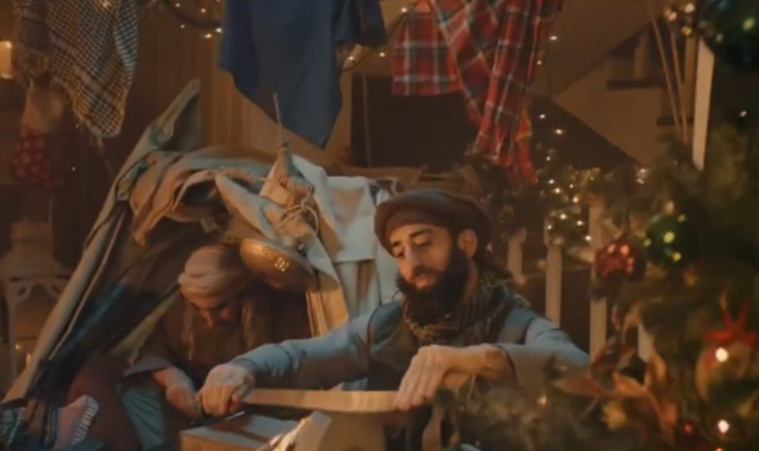 Ρωσία: Δηκτικό ΑΙ τηλεοπτικό «χριστουγεννιάτικο» σποτ (βίντεο)