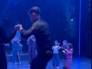 Κρήτη: Νεαρός χορευτής εντυπωσίασε τους θαμώνες με τον χορό του