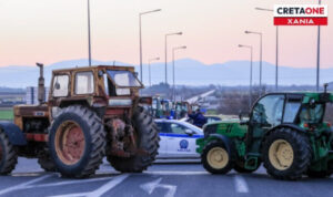 Επεισόδια και στο μπλόκο των αγροτών στο αεροδρόμιο Χανίων – Έσπασαν περιπολικό