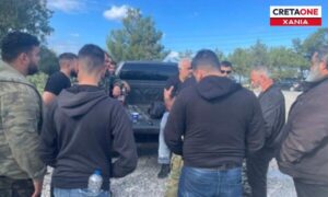 Χανιά: Παραμένουν στο μπλόκο στα Μεγάλα Χωράφια οι αγρότες