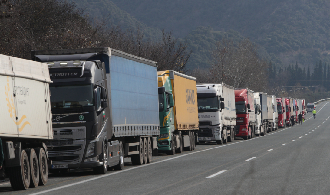 Αγροτικές Κινητοποιήσεις: Άνοιξε ο Προμαχώνας για τα φορτηγά