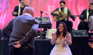 Κρήτη: 87χρονος κλέβει τις εντυπώσεις με τον χορό του στον γάμο της εγγονής του (βίντεο)