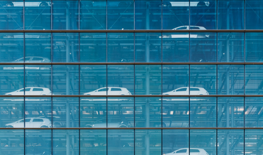 «Λουκέτο» στο ιστορικό «Διάφανο εργοστάσιο» της Γερμανίας