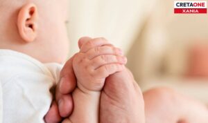 Χριστούγεννα χαράς για χανιώτικη οικογένεια – Το πιο γλυκό δώρο