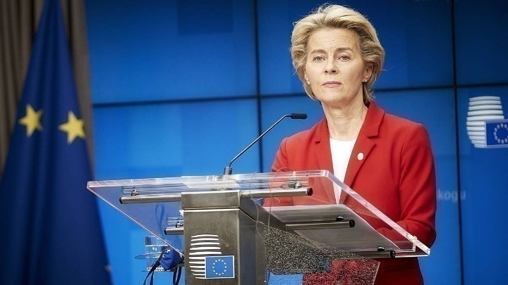 Φον ντερ Λάιεν: Η ΕΕ θα συνεχίσει να προστατεύει την ελευθερία της έκφρασης
