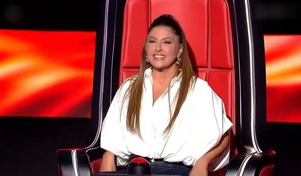 Έλενα Παπαρίζου: Eπέστρεψε στο Voice – «Ήταν δύσκολη περίοδος» (βίντεο)