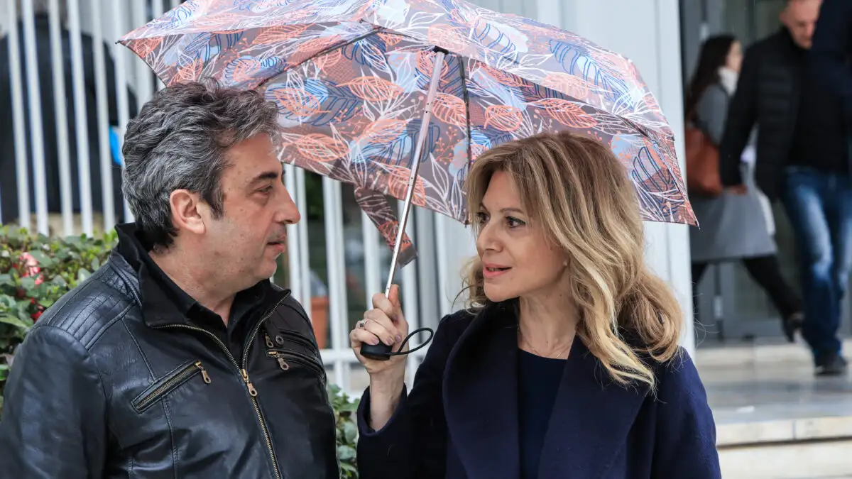 Παύλος Ασλανίδης για Μαρία Καρυστιανού: «Να παραιτηθεί, εμείς ασχολούμαστε με τις εκταφές των σορών, όχι με κόμματα»