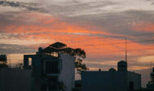 Ηρακλειώτες σε απόγνωση: Νερό με το «σταγονόμετρο» – «Δεν μπορούμε να κάνουμε ούτε τα βασικά»