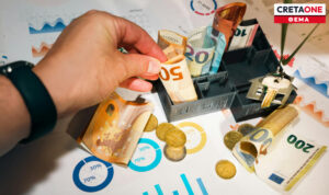 Το δώρο Χριστουγέννων «υπό πίεση» – Τι φοβούνται οι εργαζόμενοι και η αγορά;