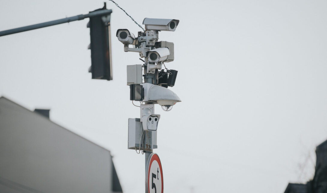 Εγκαταστάθηκαν οι πρώτες «έξυπνες κάμερες» για την παρακολούθηση της κυκλοφορίας – Δείτε που