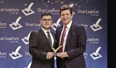 Καράτζης true leader