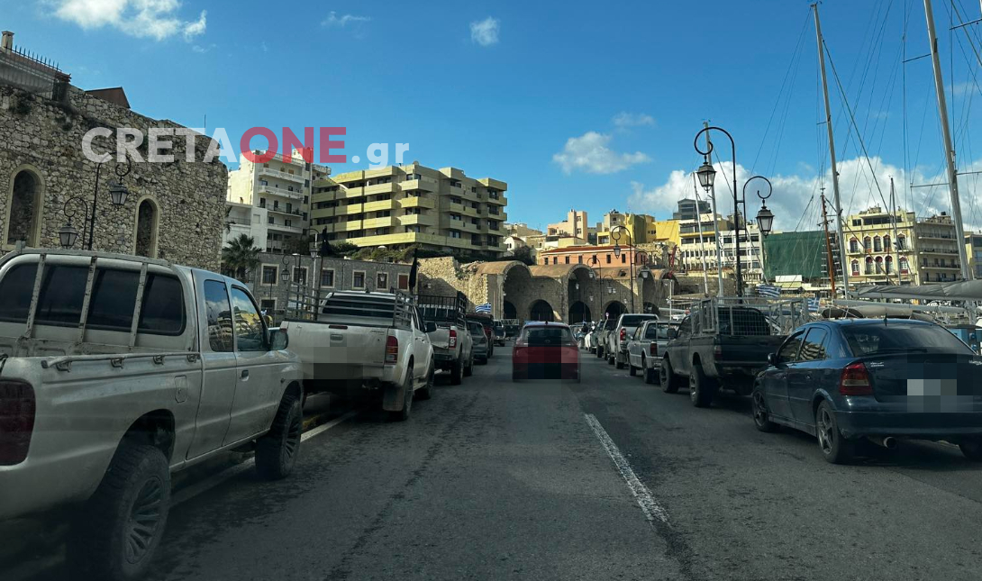 Ηράκλειο: Κλειστή η παραλιακή οδός λόγω αγροτικών κινητοποιήσεων