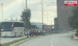 Στιγμές τρόμου στα Χανιά: Οδηγός πάει ανάποδα σε δρόμο και… προκαλεί πανικό (Βίντεο)