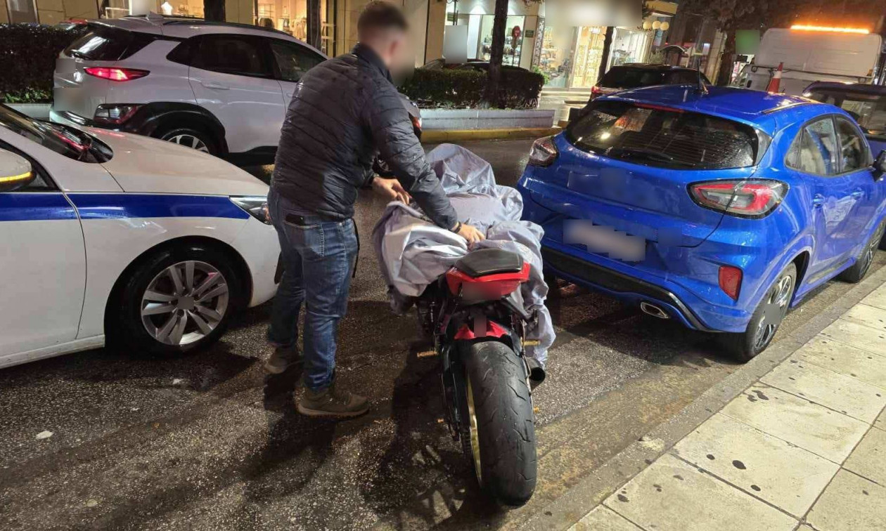 Έτρεχε και έκανε επικίνδυνους ελιγμούς – Βίντεο στα social media «πρόδωσε» 22χρονο οδηγό