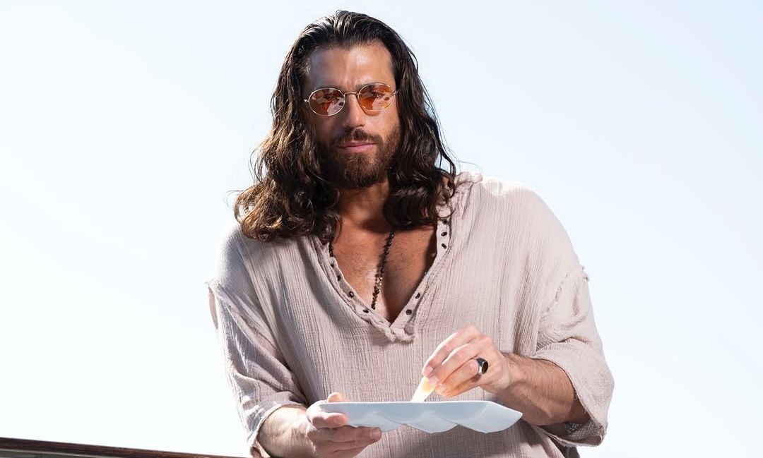 Τουρκία: Από το κόκκινο χαλί στα κρατητήρια ο σταρ Τζαν Γιαμάν για υπόθεση ναρκωτικών και πορνείας