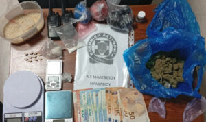 Έφοδος της Αστυνομίας σε σπίτια νεαρών Κρητικών: Τους τσάκωσαν με κοκαΐνη, χασίς και ecstasy