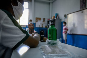 Ένοχοι δυο γονείς που δεν έστελναν τα παιδιά τους στο σχολείο την περίοδο του Covid