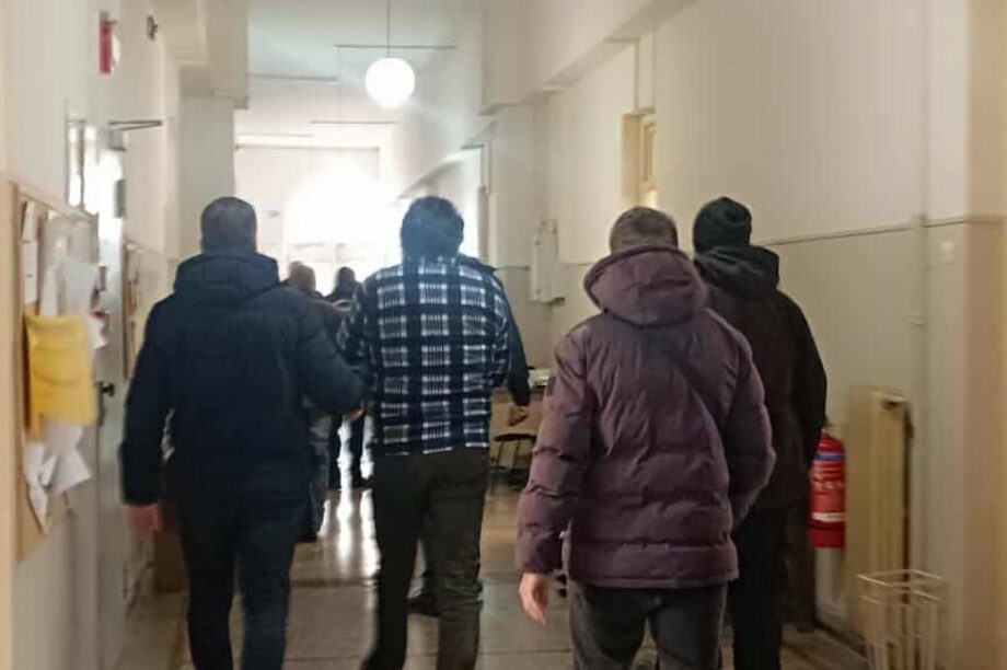 μεσαρά απολογια βιασμός πατέρας