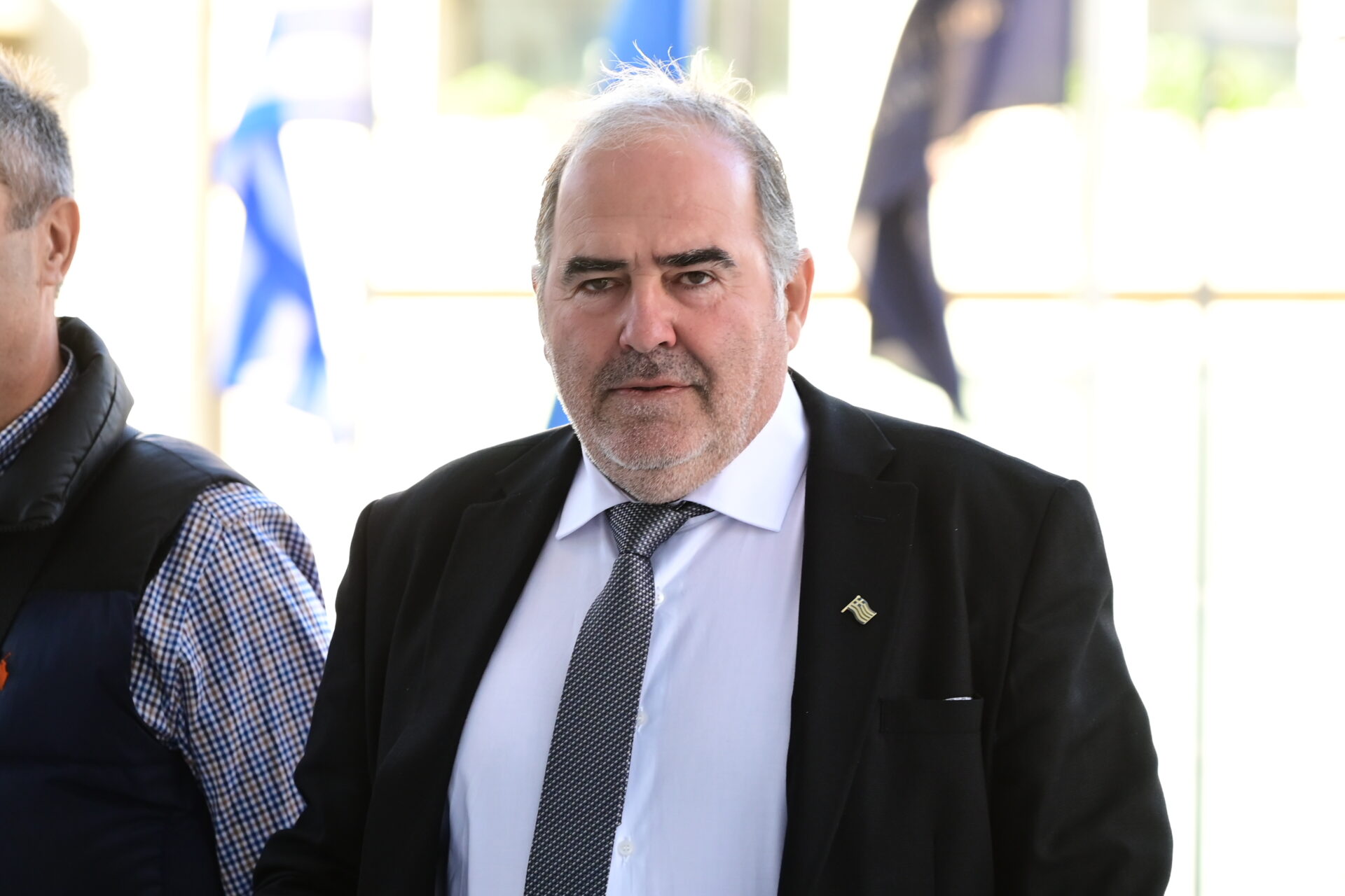 Βουλή: Σάλος από αναφορά ανεξάρτητου βουλευτή στη Χούντα – Kαταδίκη από τα κόμματα