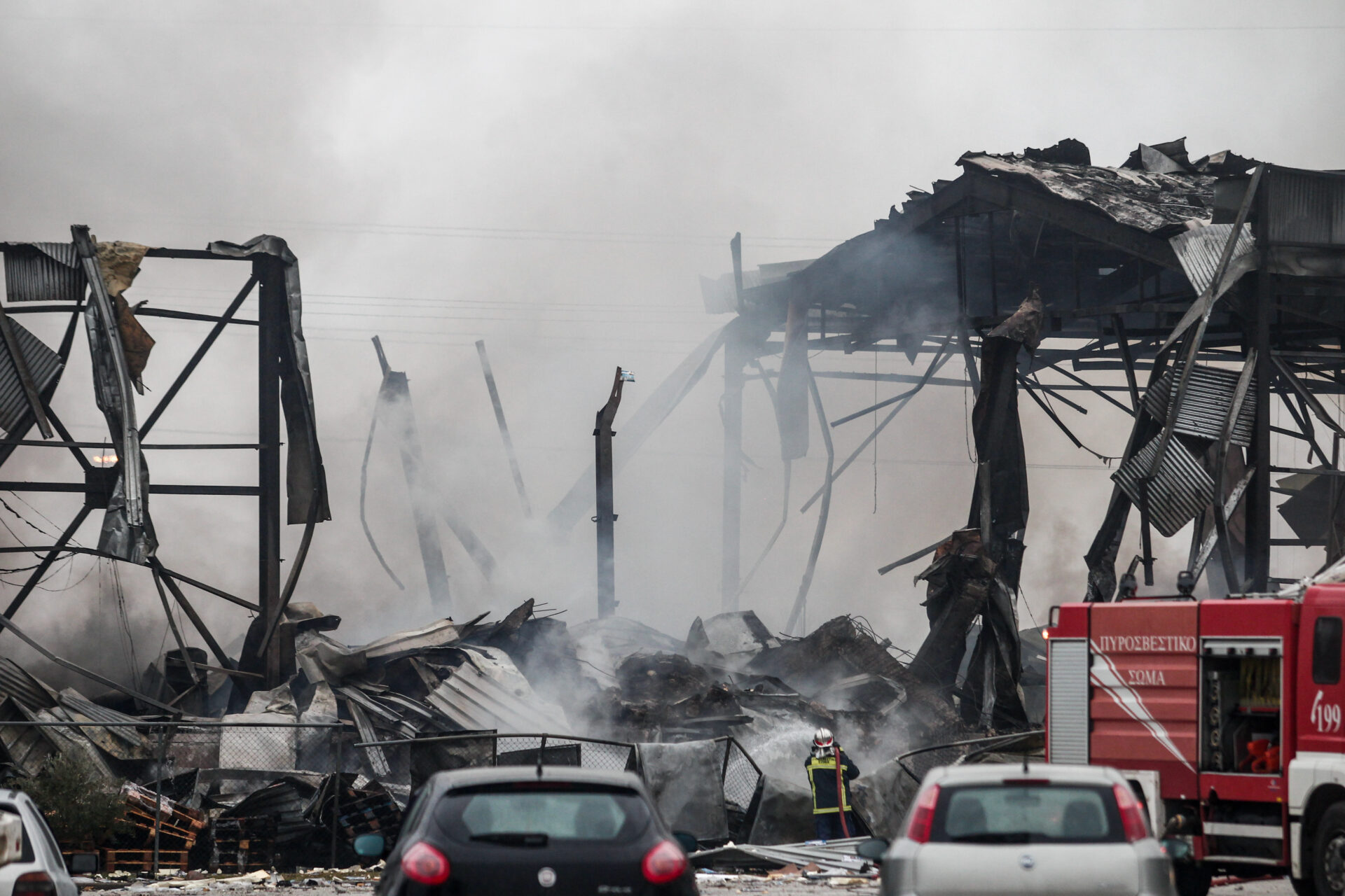 Έκρηξη στη Βιολάντα: Που εστιάζουν οι αρχές