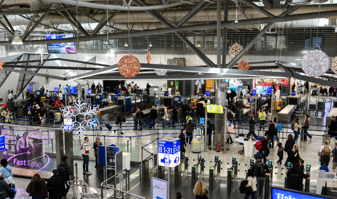 FIR Αθηνών: Τι συνέβη και καθηλώθηκαν οι πτήσεις – Τα σενάρια για το μπλακ άουτ