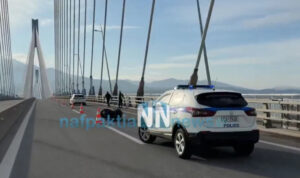 Τραγωδία στην άσφαλτο: Νεκρός οδηγός μηχανής που «καρφώθηκε» σε νταλίκα – Δείτε βίντεο