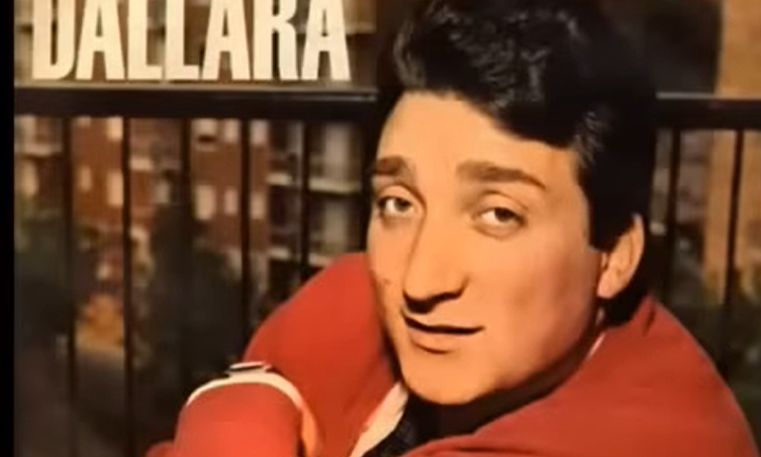 Ιταλία: Πέθανε ο τραγουδιστής Τόνι Νταλάρα