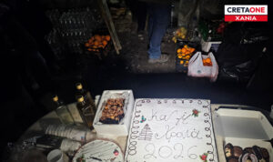 Χανιά: Πρωτοχρονιά στα μπλόκα οι αγρότες (βίντεο-φωτογραφίες)