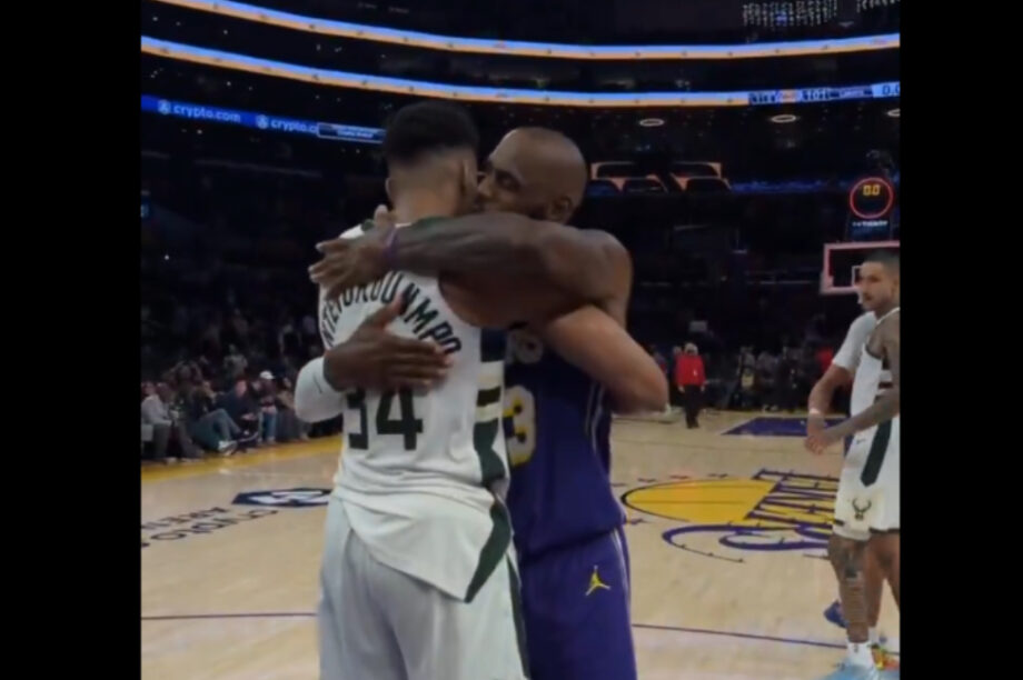 ΝΒΑ: Θερμή αγκαλιά και ασπασμός του Λεμπρόν στον Αντετοκούνμπο (βίντεο)