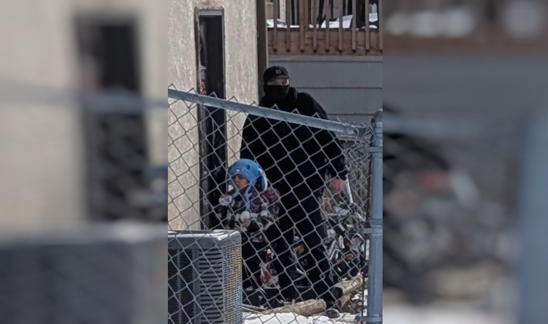 ΗΠΑ: Πράκτορες της ICE συνέλαβαν 5χρονο αγόρι την ώρα που γυρνούσε από το σχολείο (βίντεο)