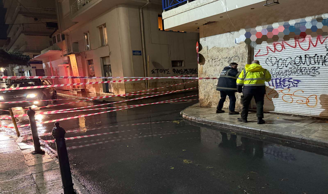 Μέγαρο Κοθρή αποκόλληση