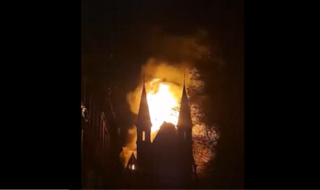 Ολλανδία: Σκηνές χάους την Πρωτοχρονιά, δύο νεκροί, καταστράφηκε ναός του 19ου αιώνα (βίντεο)