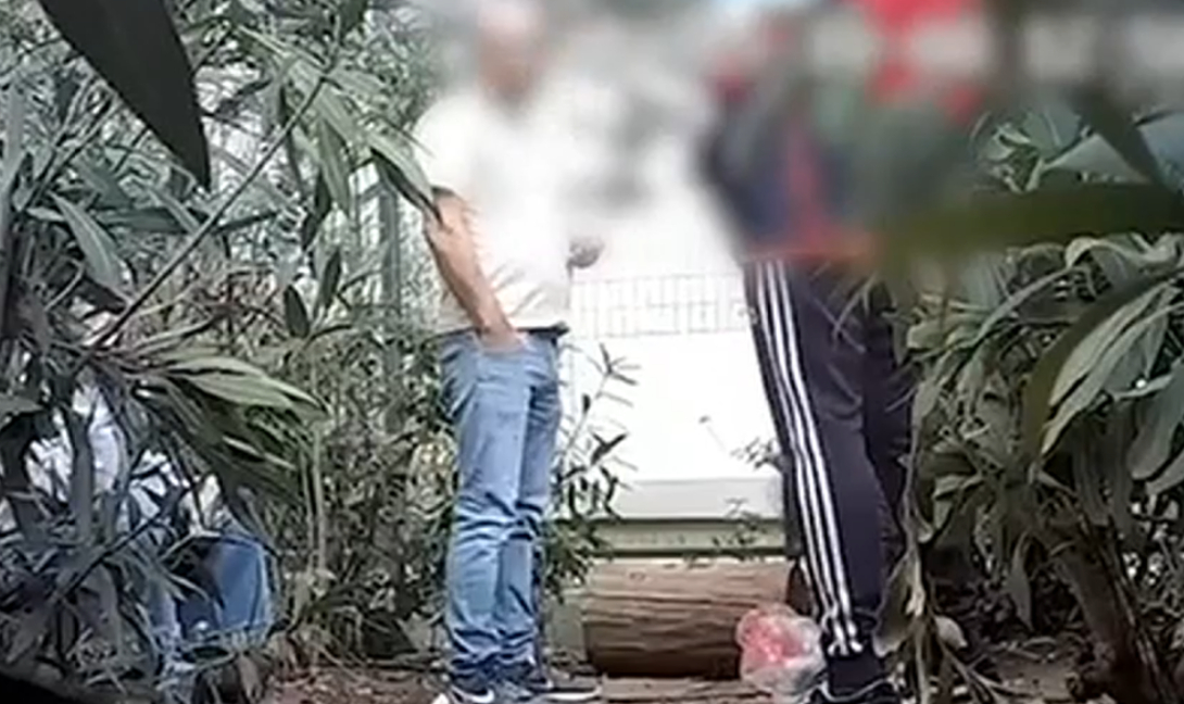 Καρέ καρέ η παγίδευση εμπόρου ναρκωτικών στου Ζωγράφου (βίντεο)