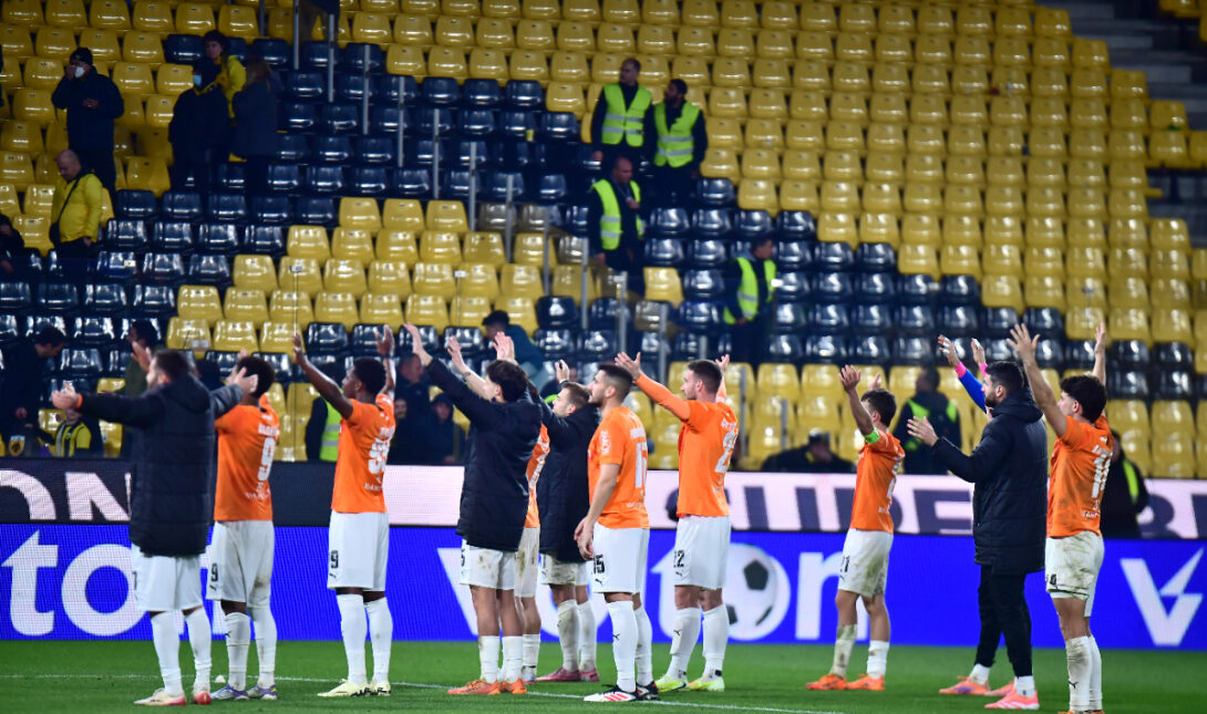 ΟΦΗ χέρια με ΑΕΚ