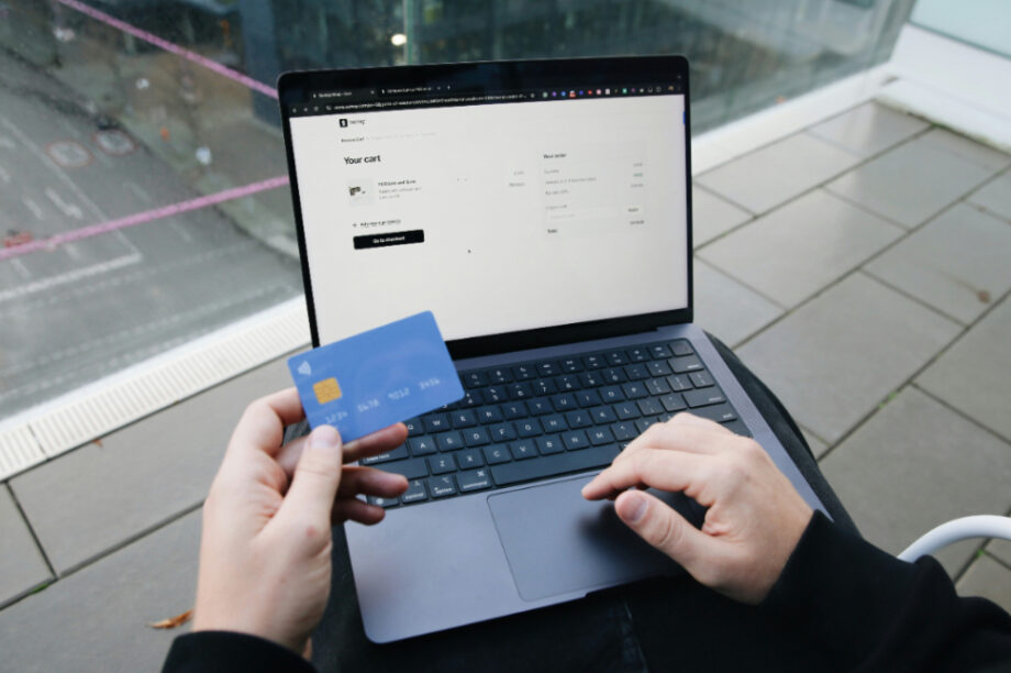 On line αγορές