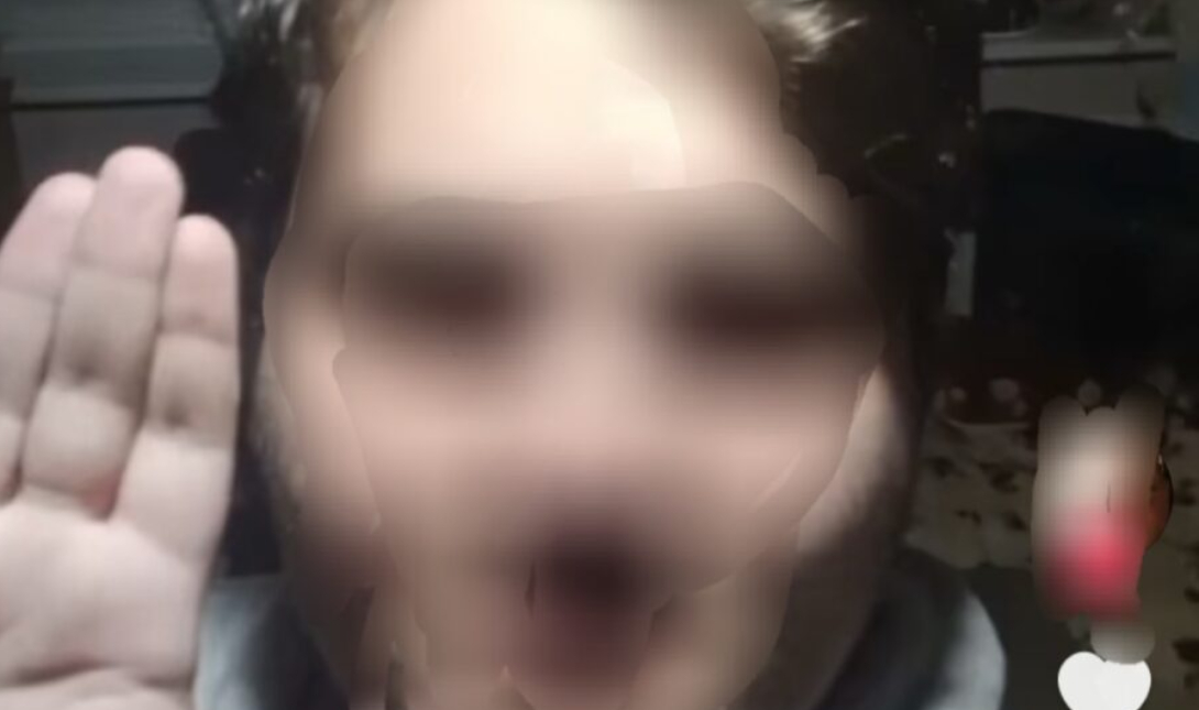 Ο TikToker που ζητούσε «εκτέλεση» των ΑμεΑ διέφυγε στη Βουλγαρία για να μη συλληφθεί (φωτο)