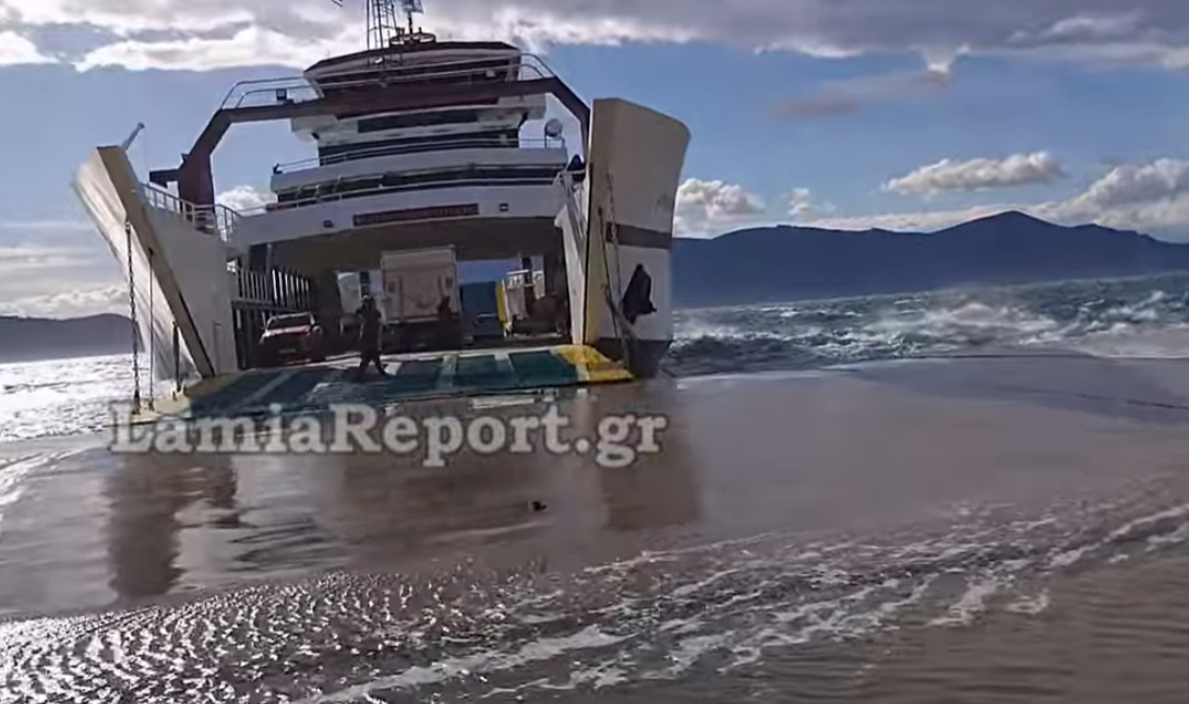 Προβλήματα στο λιμάνι της Γλύφας από τους ισχυρούς ανέμους (Βίντεο και φώτο)