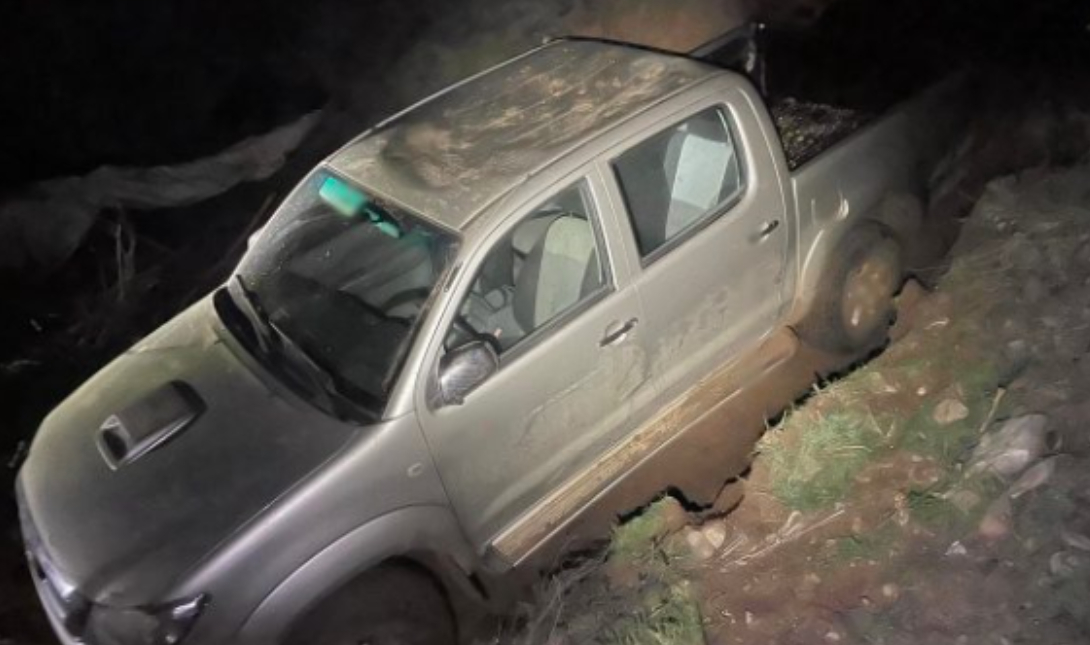 Συνελήφθη 40χρονος για κλοπές αυτοκινήτων στη Λαμία – Είχε θάψει το ένα μέσα σε αυλάκι (φώτο)