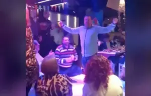 Δολοφονία στο Αγρίνιο: Ο κοινοτάρχης, η σύζυγός του και ο δράστης γλεντούσαν μαζί, λίγο καιρό πριν το έγκλημα – Δείτε βίντεο