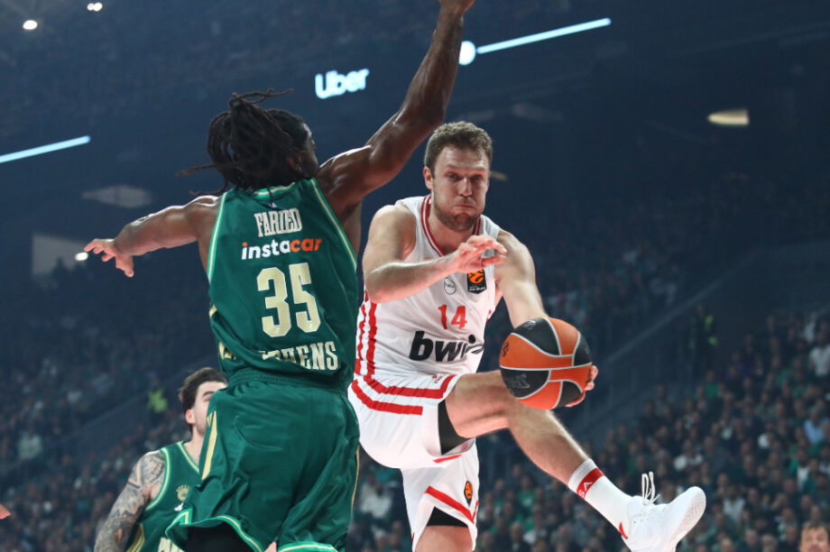 Βεζένκοφ Ολυμπιακός Παναθηναϊκός