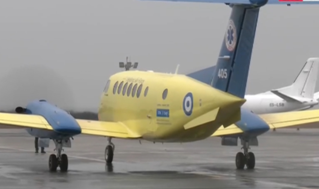 Απογειώθηκε το αεροσκάφος του ΕΚΑΒ με τους τραυματίες του ΠΑΟΚ – Θρησκευτική λειτουργία πριν «πετάξουν» οι σοροί