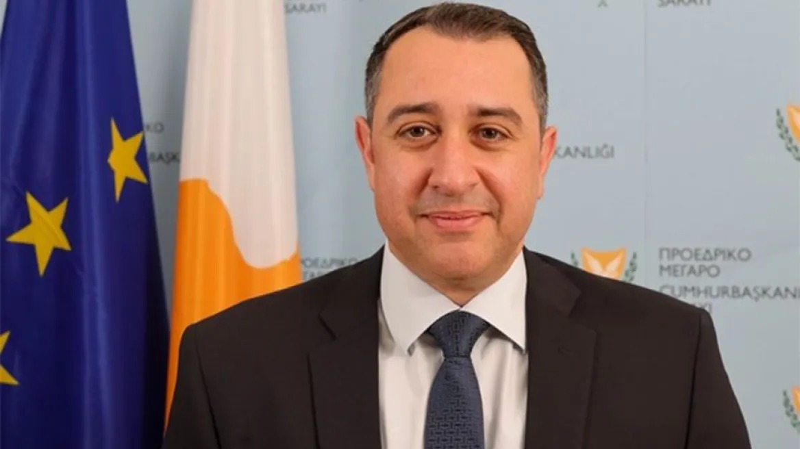 ΕΚΤΑΚΤΟ – Κύπρος: Παραιτήθηκε ο Χαράλαμπος Χαραλάμπους από τη θέση του διευθυντή του Γραφείου του ΠτΔ