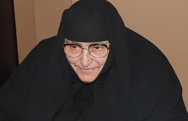 Ηγουμένη Καλυβιανή