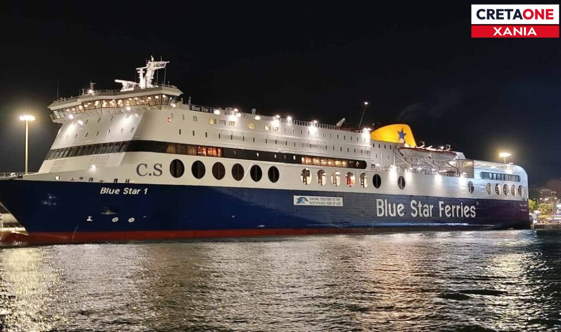 Χανιά: Δεμένα τα πλοία στο λιμάνι της Σούδας λόγω των θυελλωδών ανέμων