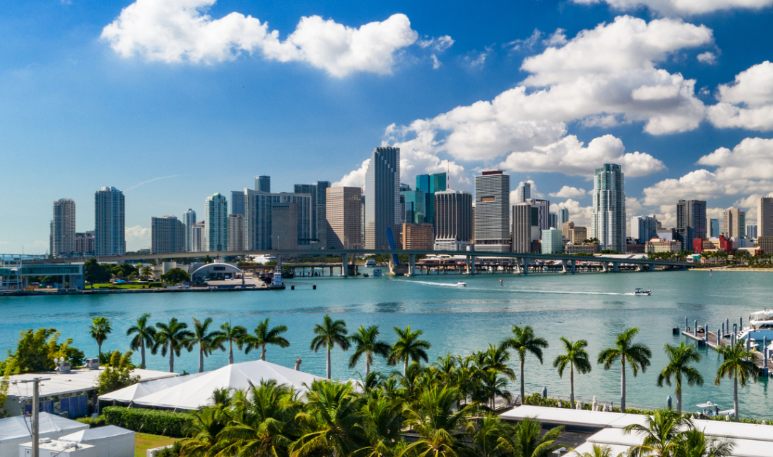 Το άτιμο το τσάμπα γλυκό που είναι!